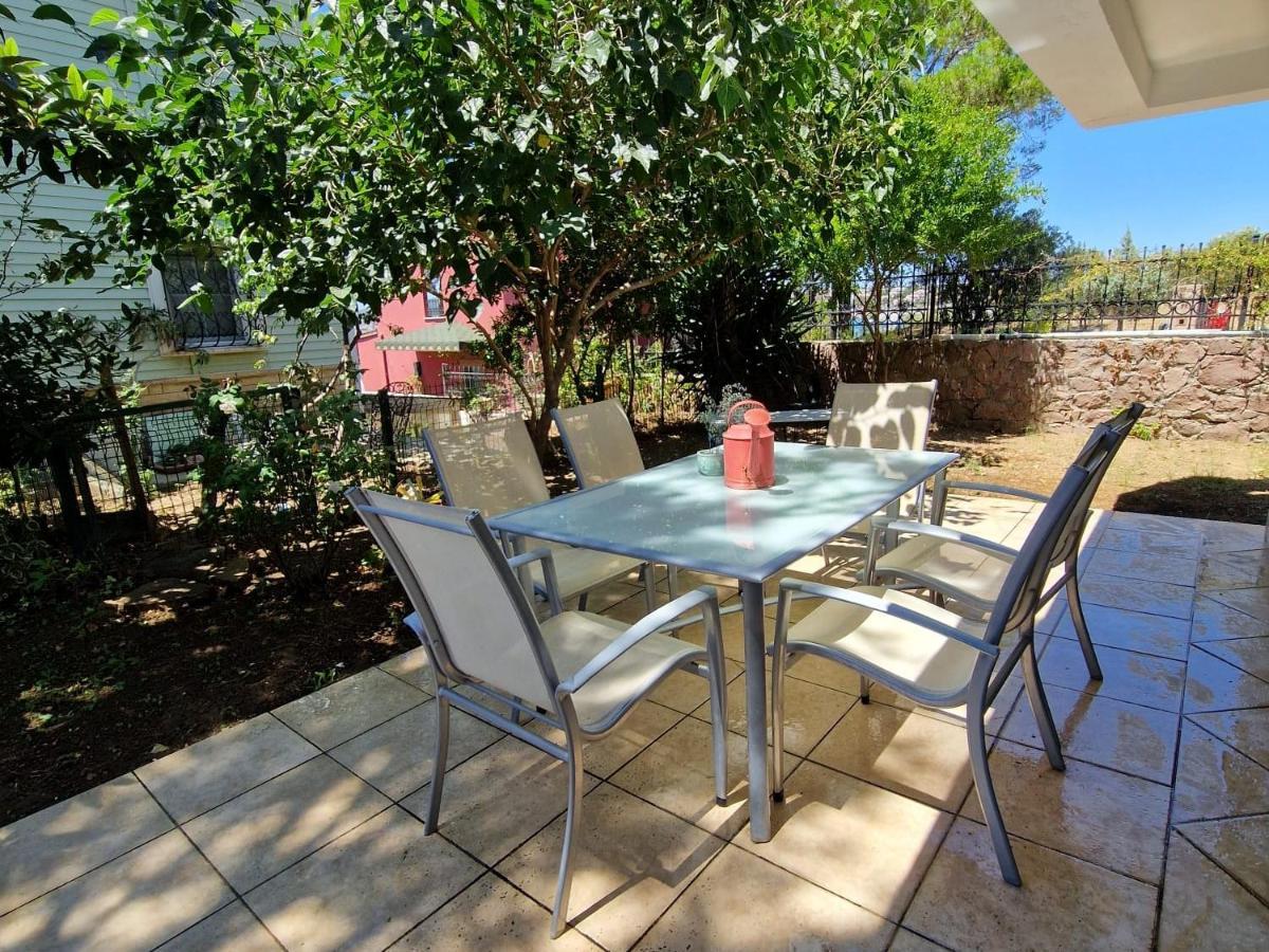 Villa With Garden Ayvalik